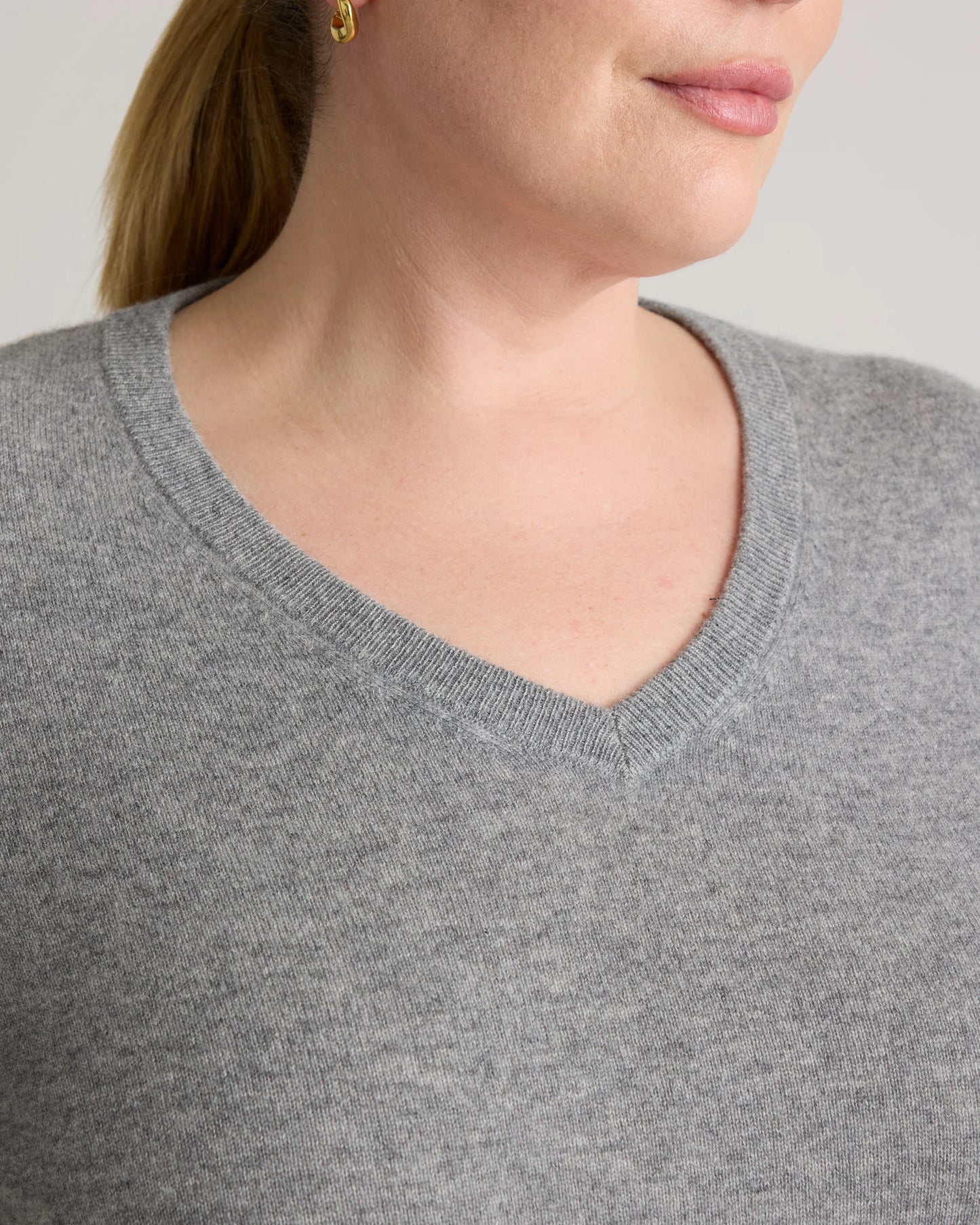 Mongolian Cashmere V-Neck Sweater - 1X / Heather Vintage Pink