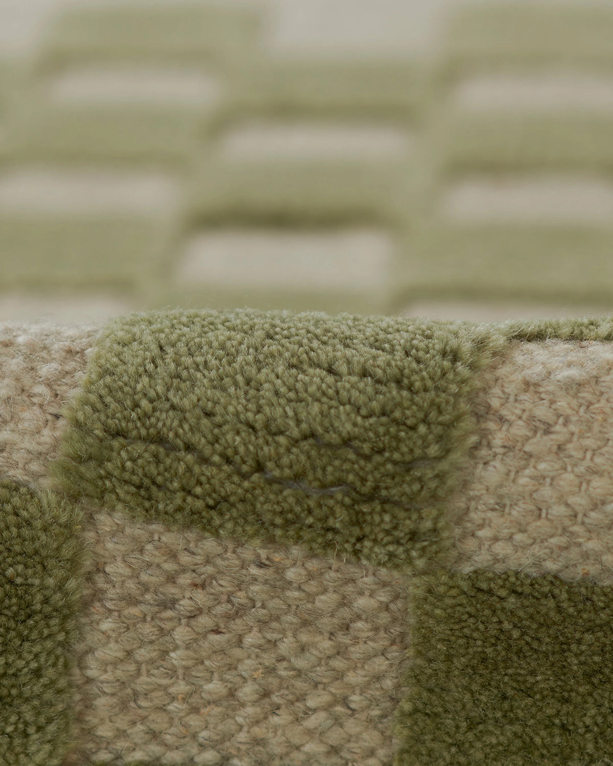 Romy Handwoven Wool Rug - 5' x 8' / Beige