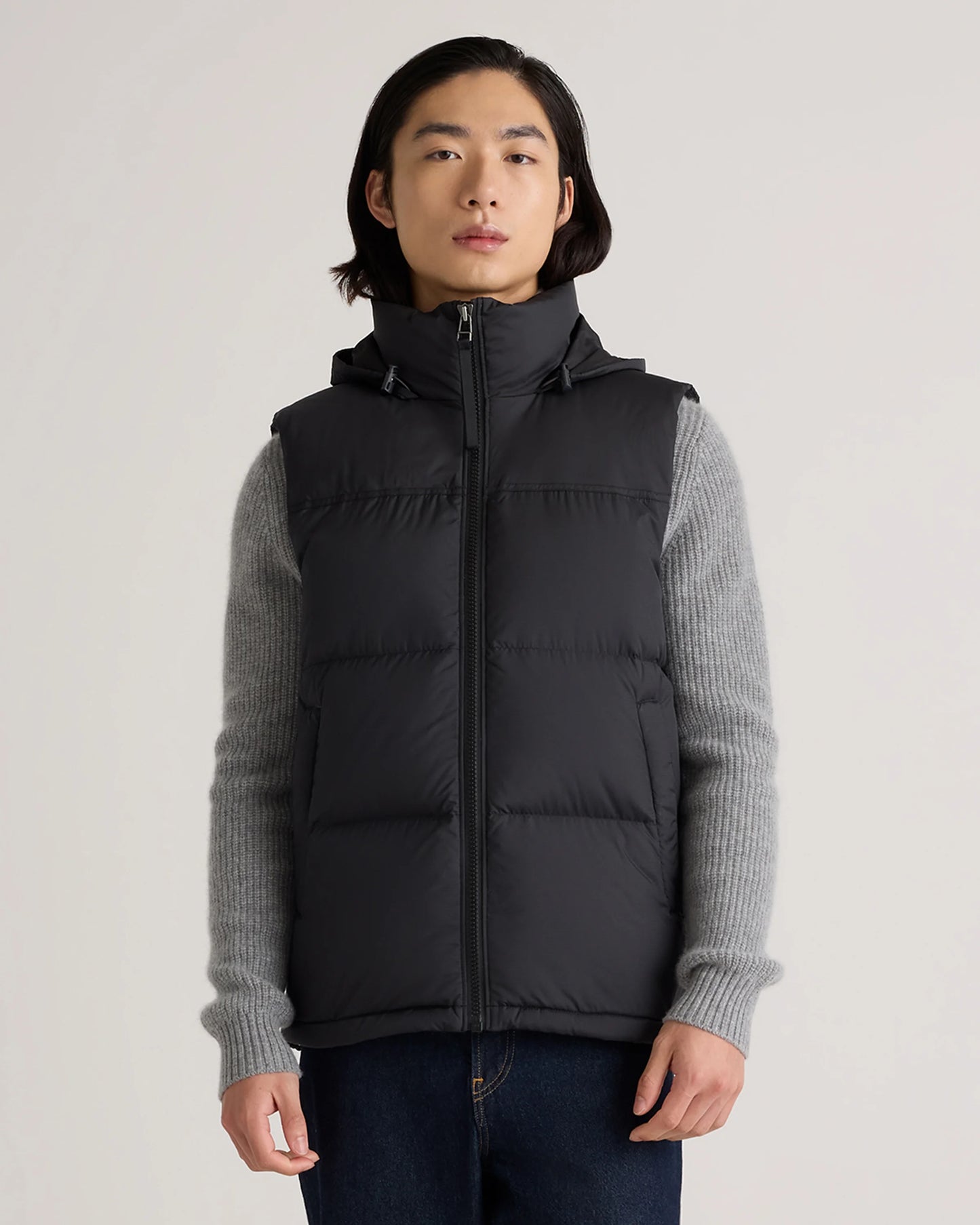 Responsible Down Puffer Vest - S / Carbon Grey
