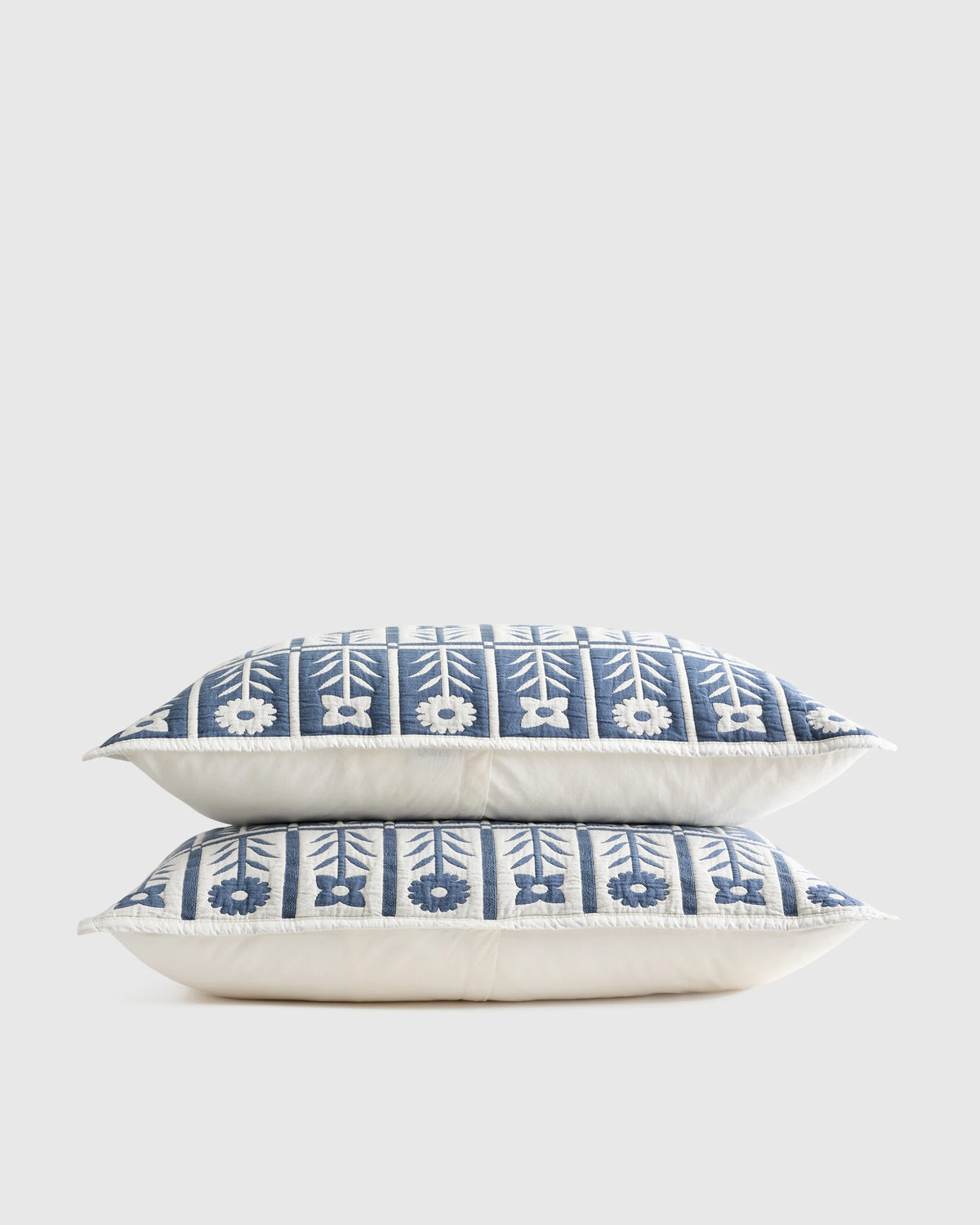 Organic Cotton Jacquard Floral Sham Set - Standard / Blue Fog