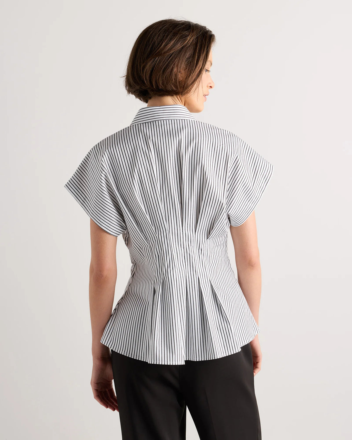 Stretch Twill Pleated Short Sleeve Shirt - XS / Amaranth Pink