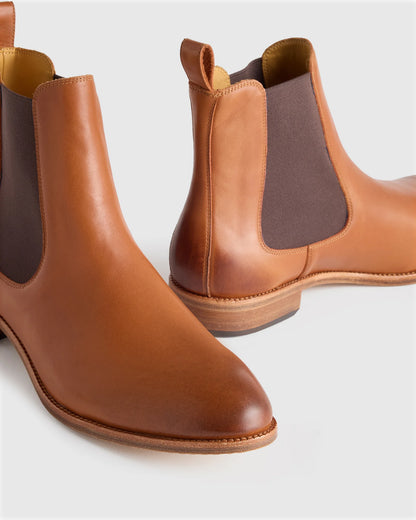Essential Leather Dress Chelsea Boot - 7 / Black