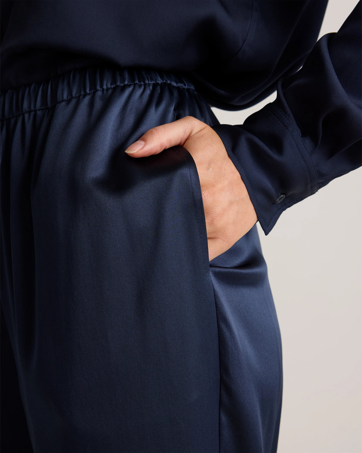 100% Washable Silk Drawstring Wide Leg Pants - XS / Black
