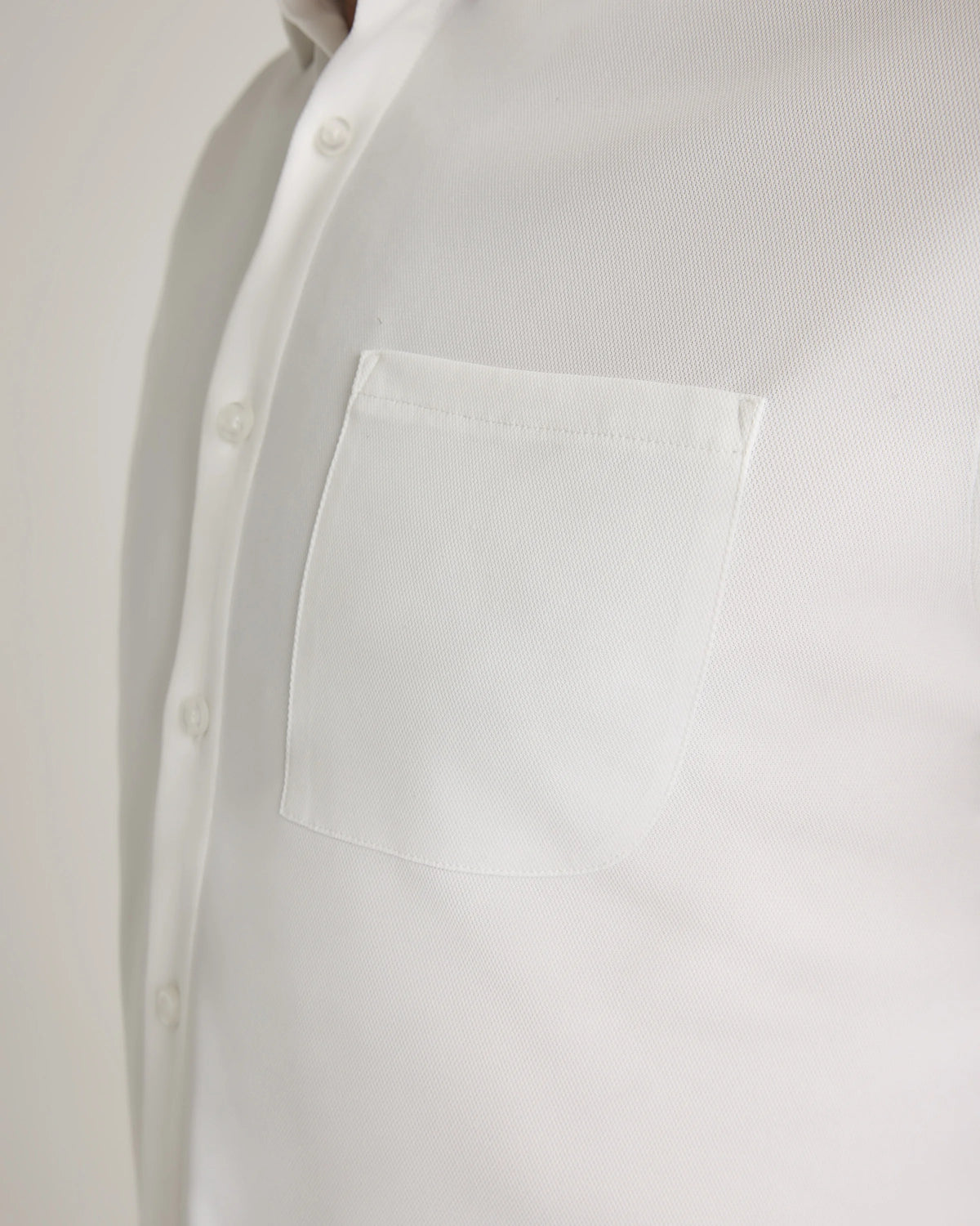 Commuter Stretch Pique Short Sleeve Button Down - S / Black