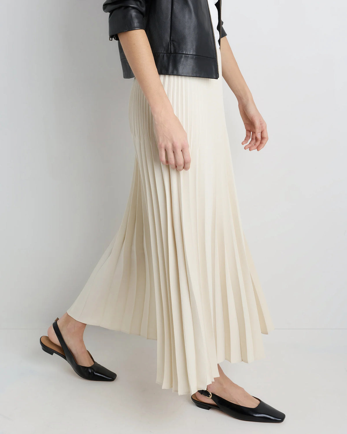 Pleated Matte Midi Skirt - XS / Coffee Bean Brown
