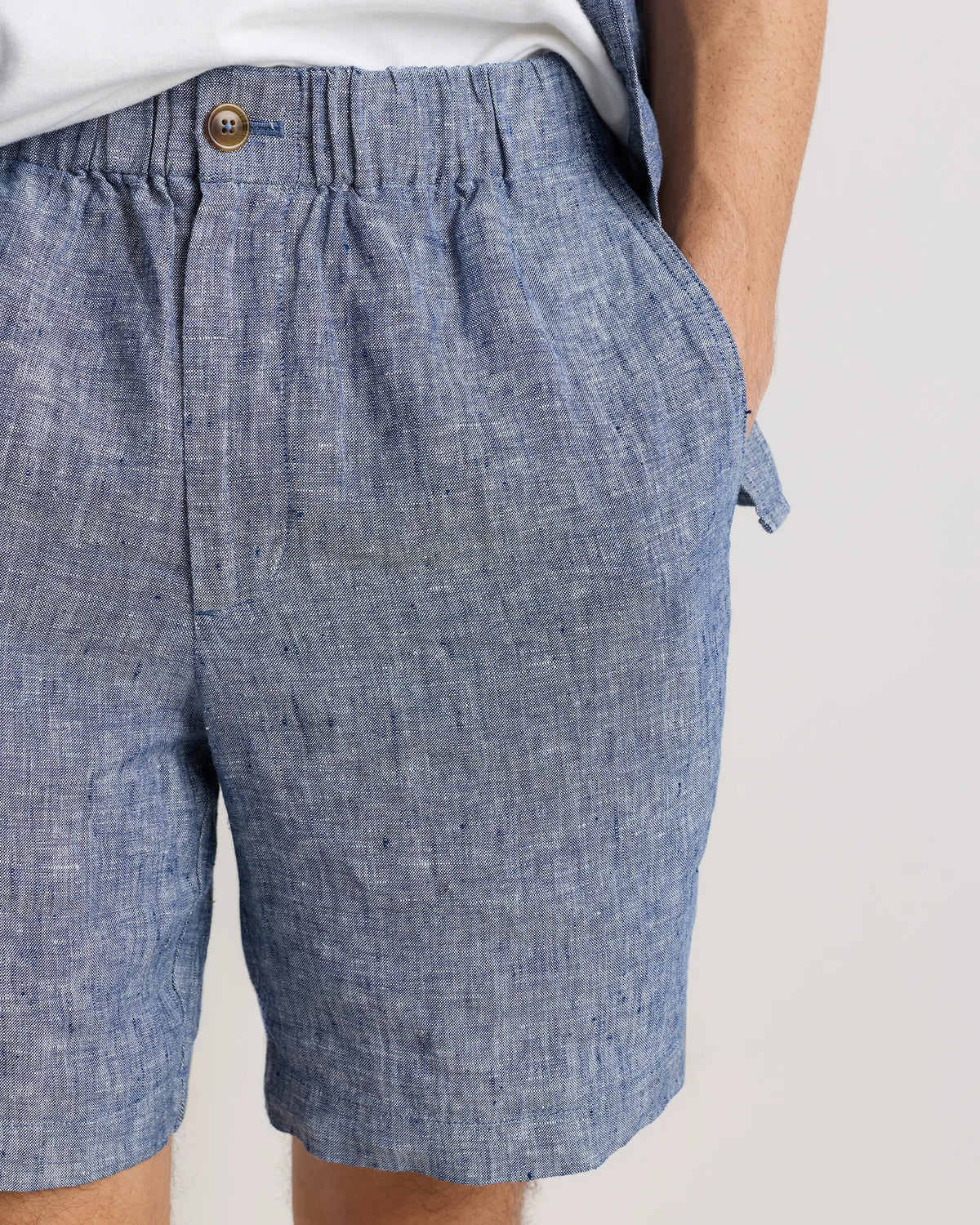 100% European Linen Shorts - 7" - S / Black