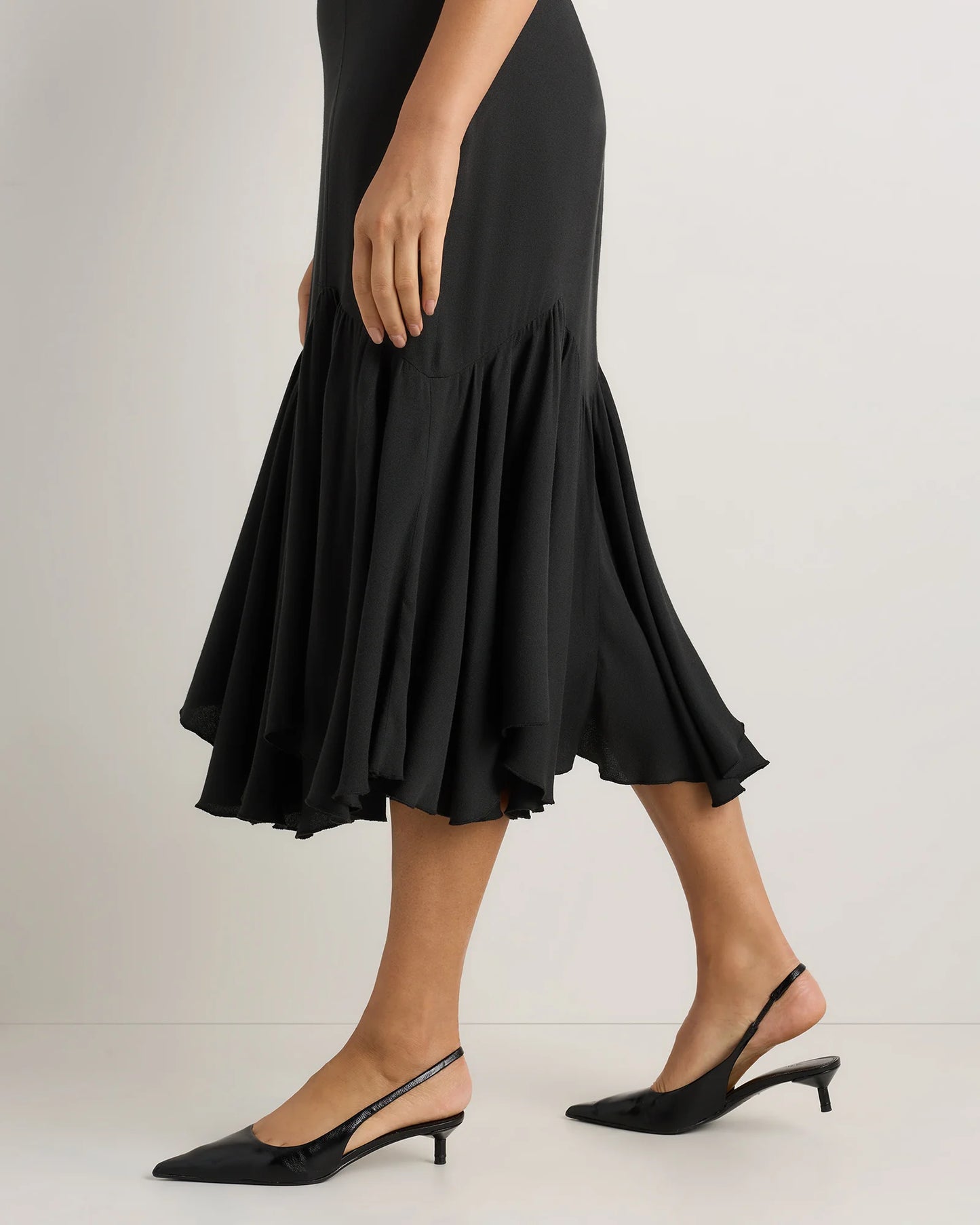 Lightweight Crepe Pleated Hem Midi Dress - XS / Deep Navy