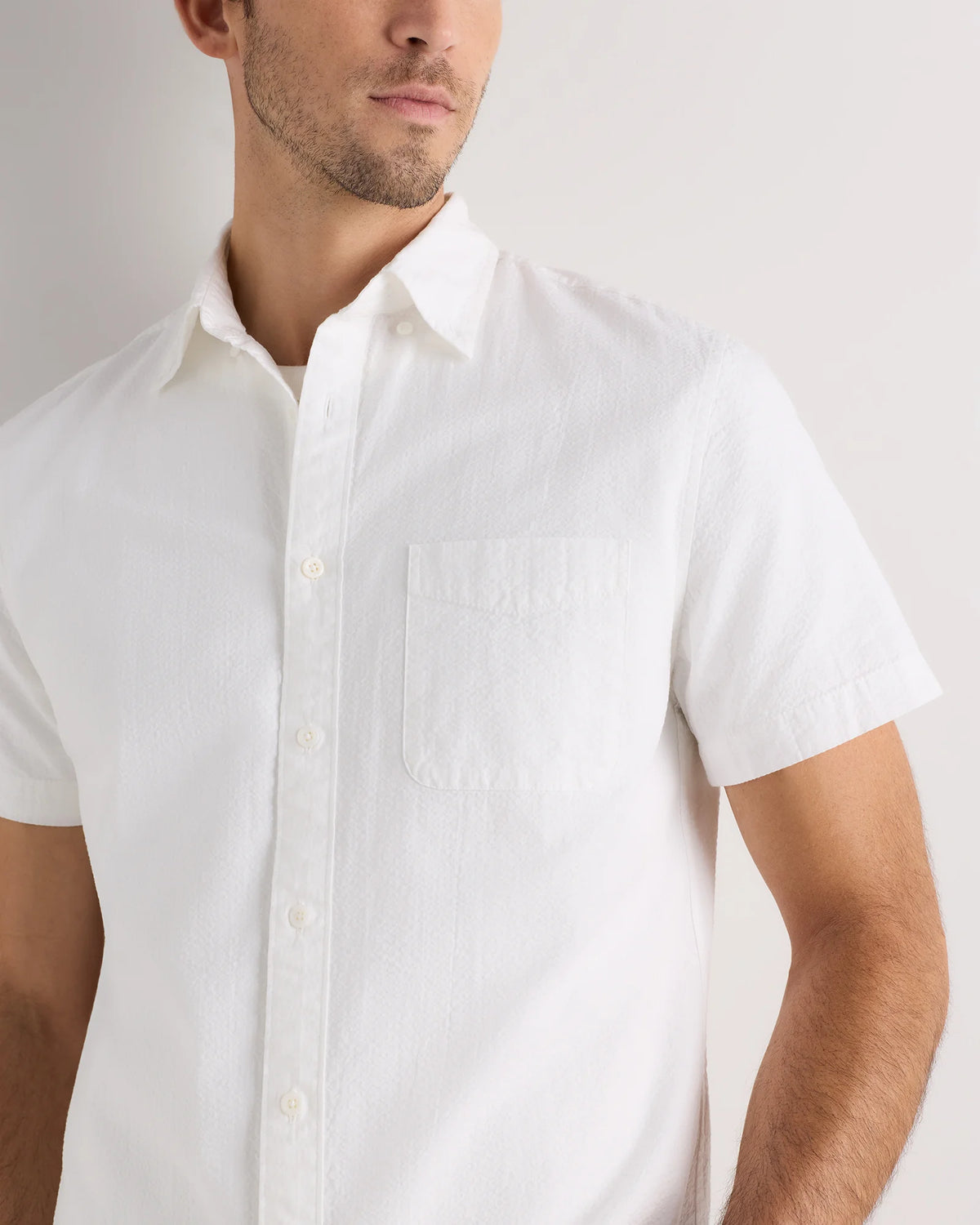 100% Organic Cotton Seersucker Short Sleeve Shirt - S / White
