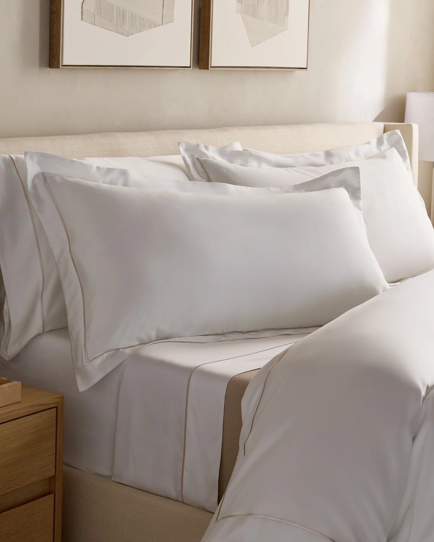 Signature Giza Cotton Sateen Embroidered Duvet Cover Set - Twin / White/Dried Sage