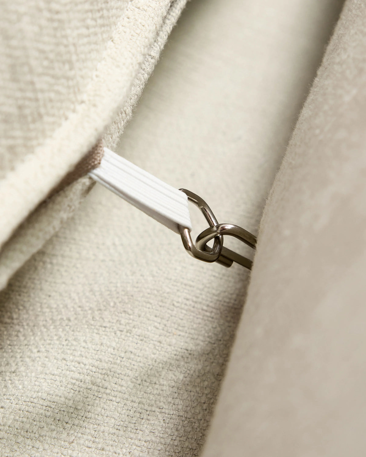 Ellery Slipcover Sofa in Performance Linen - 7ft / Sand