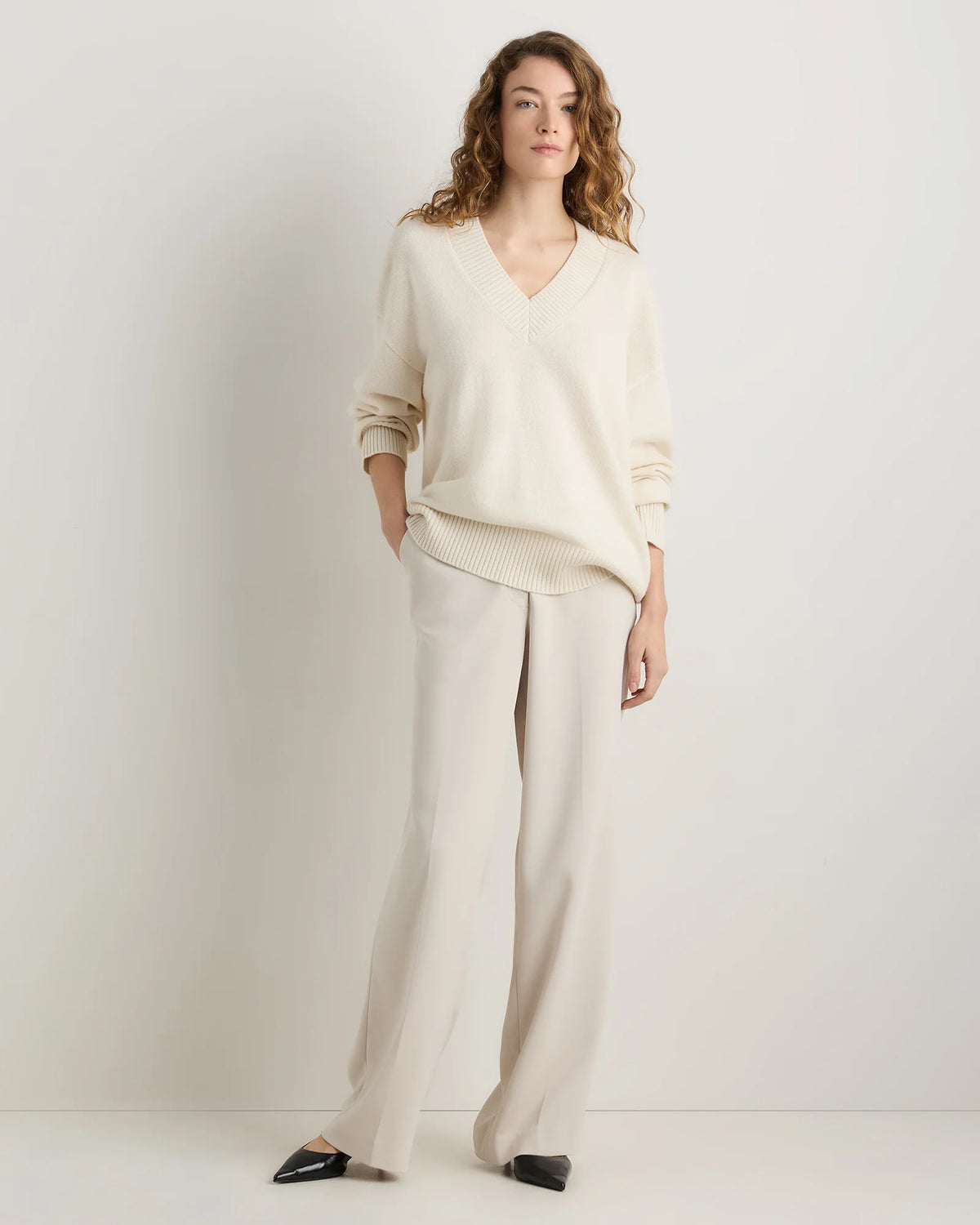 Mongolian Cashmere Oversized V-Neck Sweater - XS / Elk Brown