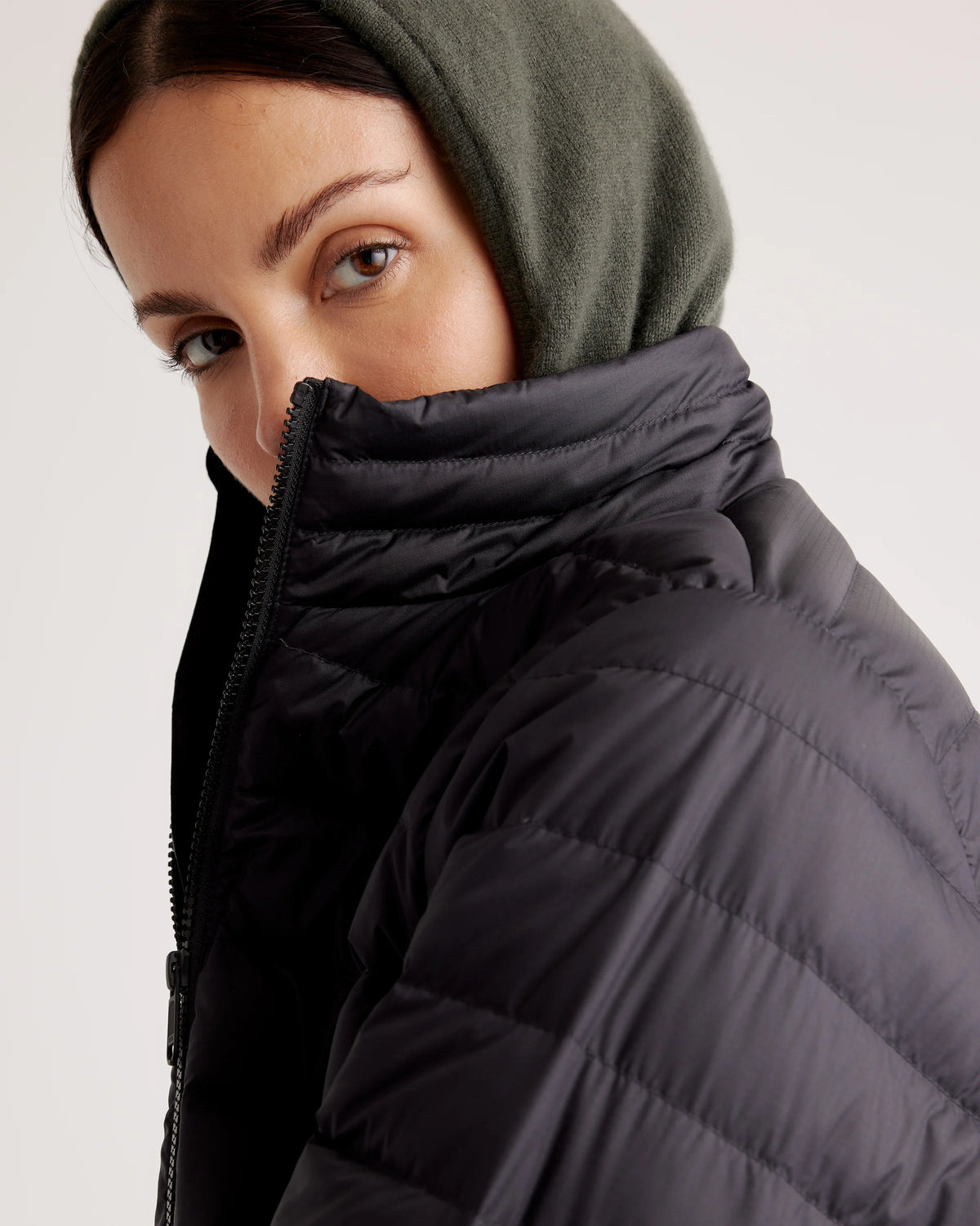 Lightweight Down Packable Puffer Jacket - XS / Black