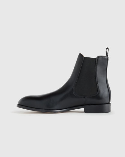 Essential Leather Dress Chelsea Boot - 7 / Black