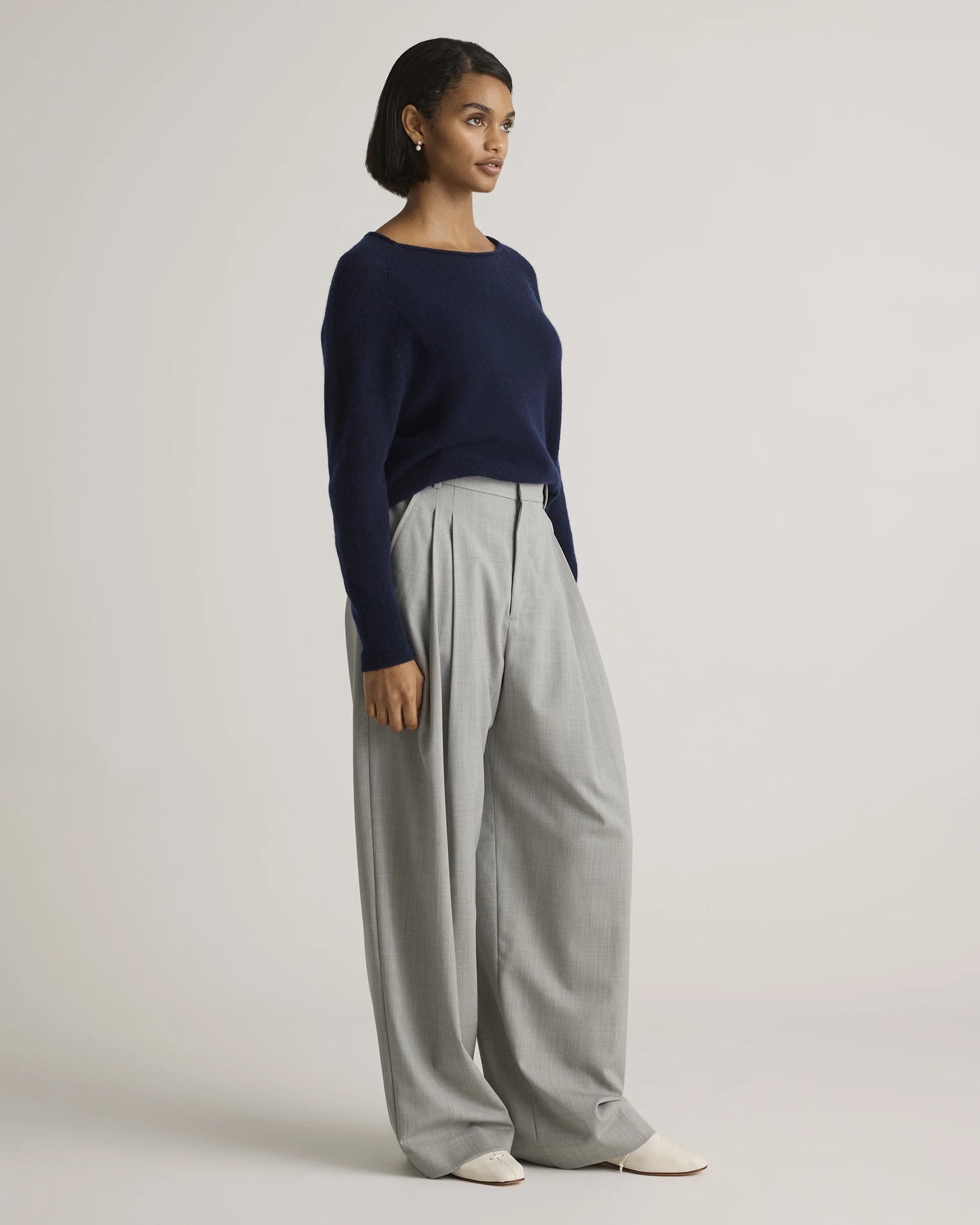 Mongolian Cashmere Boatneck Sweater - XS / Black