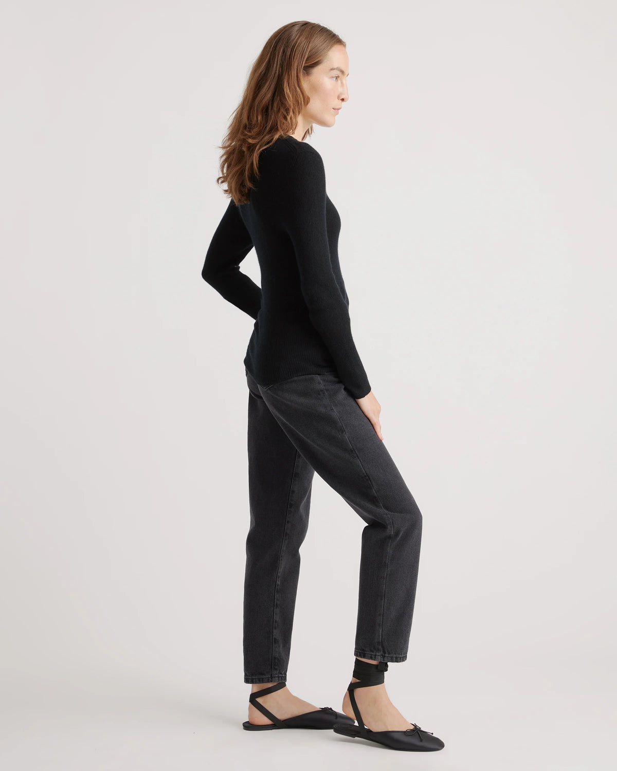 Featherweight Cashmere Ribbed Crewneck Sweater - XS / Charcoal