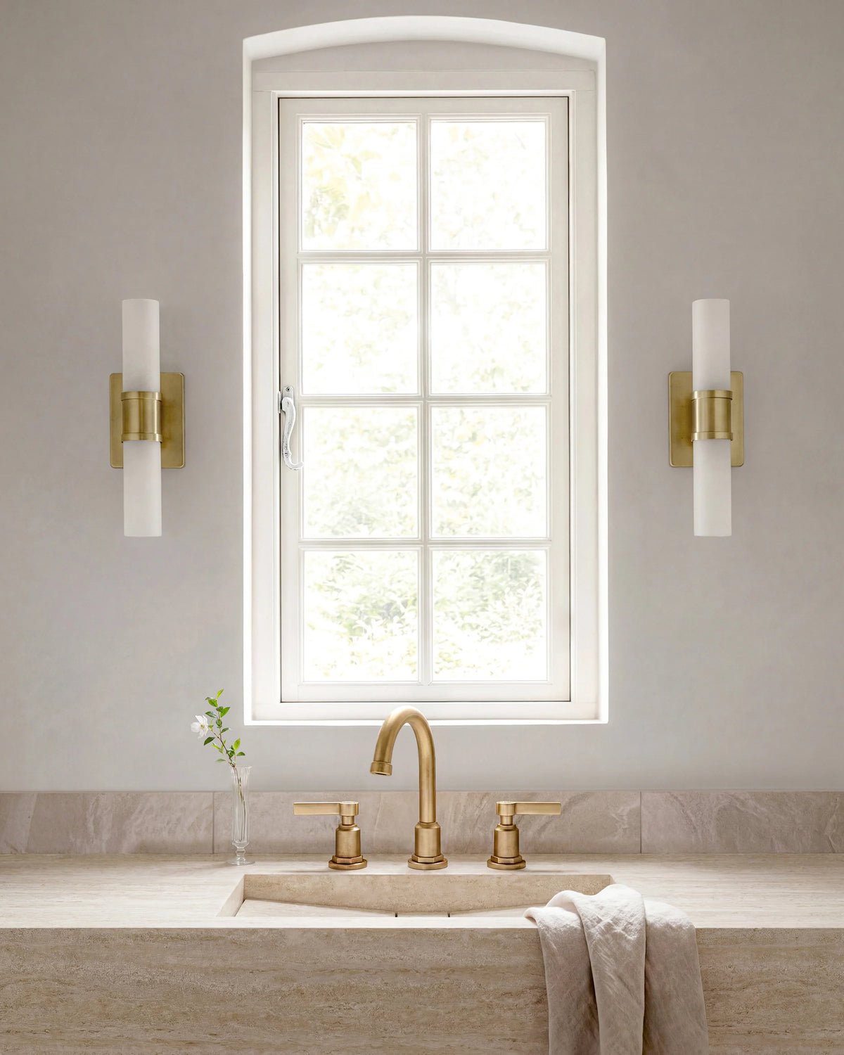 Cuff Glass Vanity Sconce - 16" / Brass