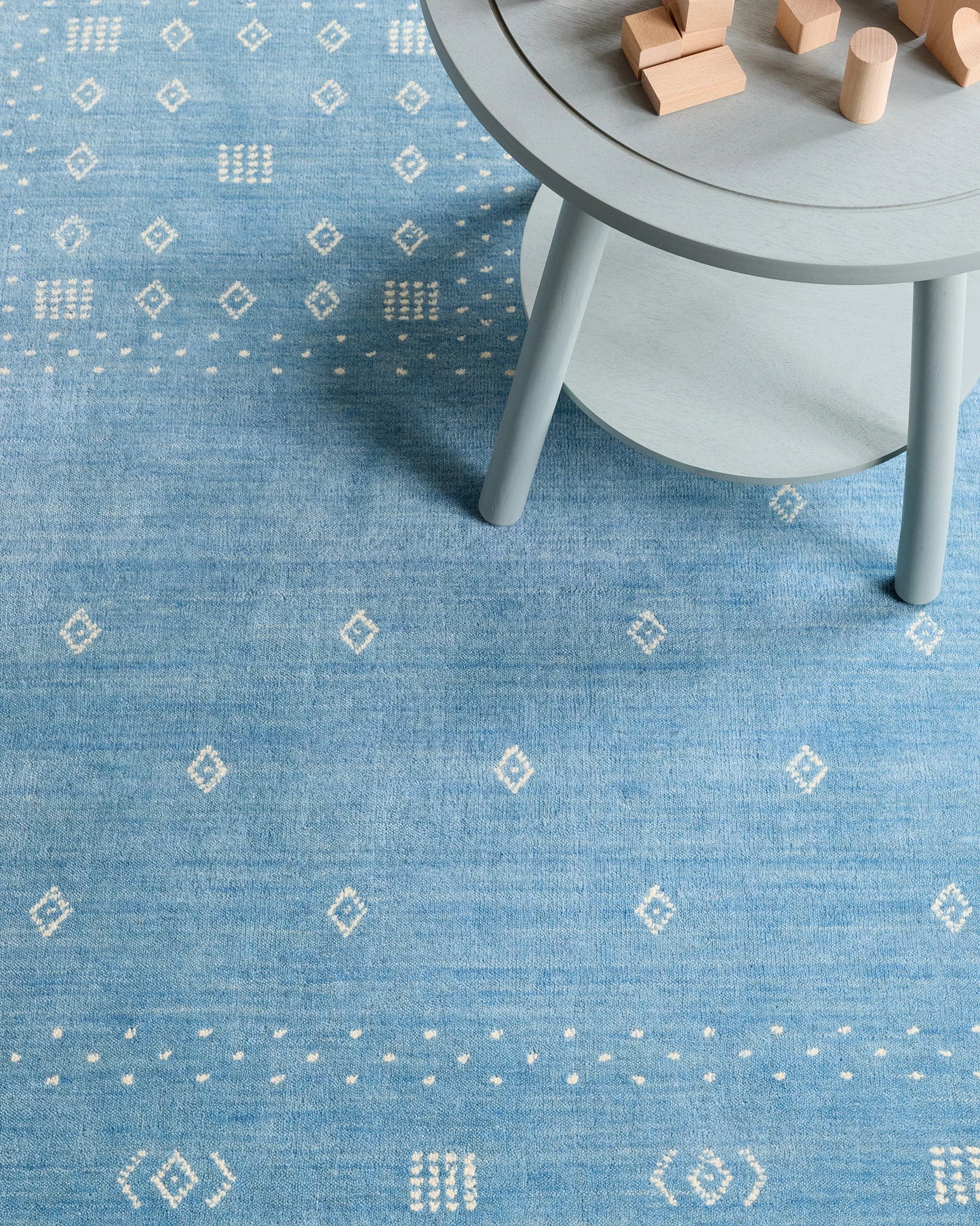 Dakota Kids Hand-Loomed Wool Rug - 4' x 6' / Baby Blue