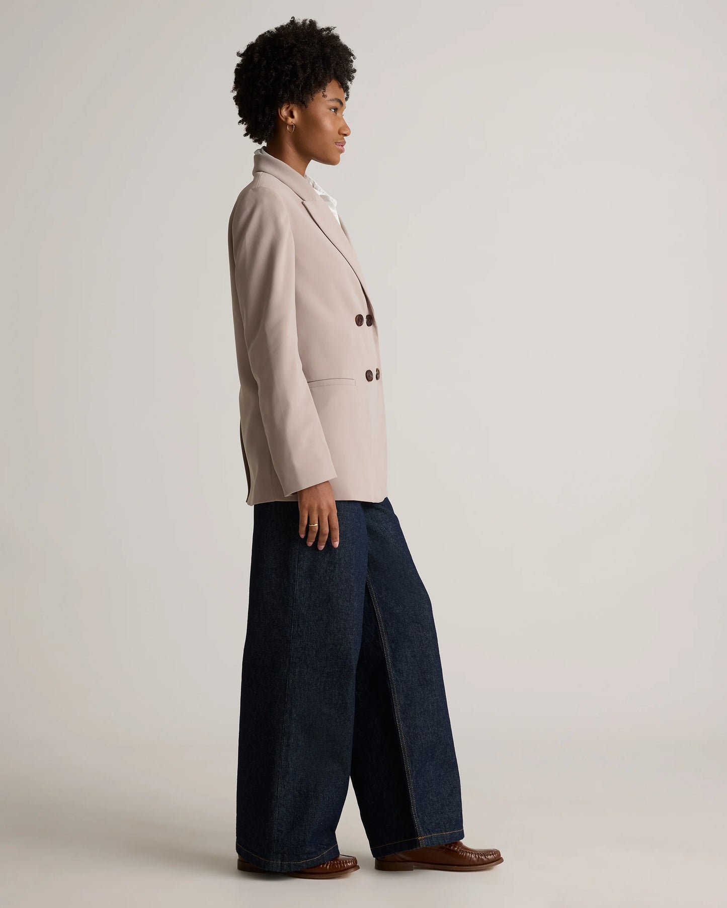 Stretch Crepe Relaxed Double-Breasted Blazer - XS / Sand