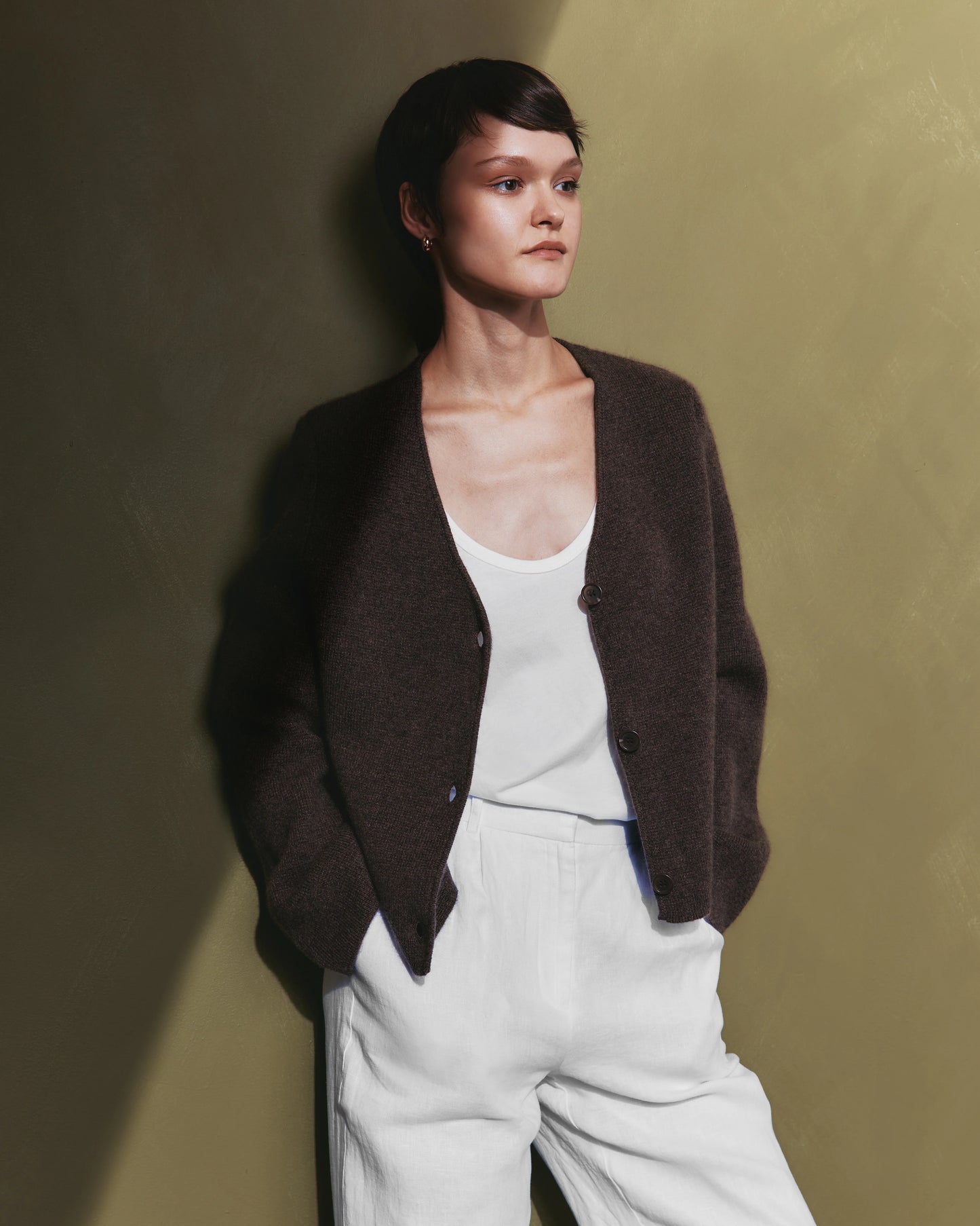 Mongolian Cashmere Structured V-Neck Cardigan - XS / Black