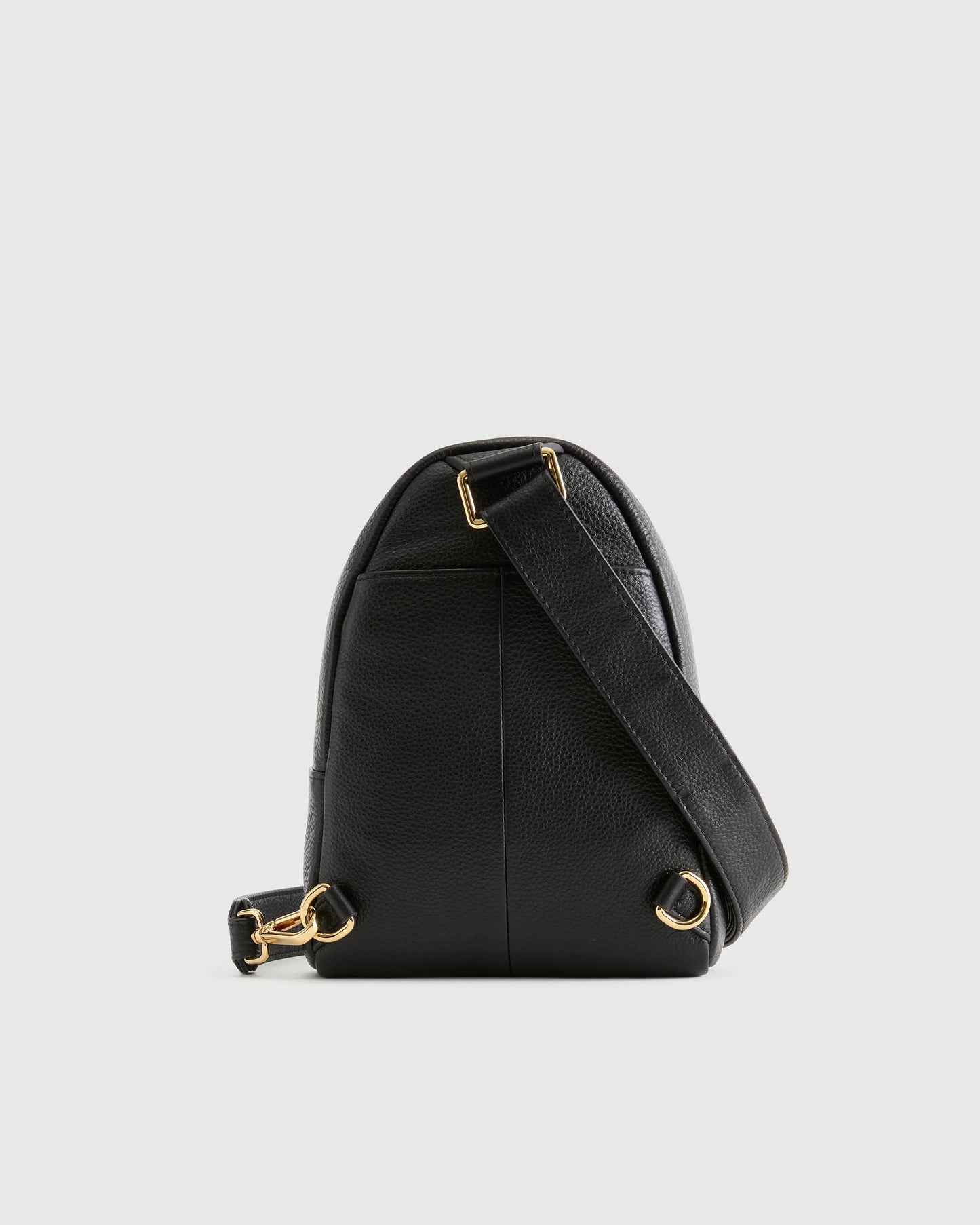 Italian Leather Sling Pack - One Size / Black