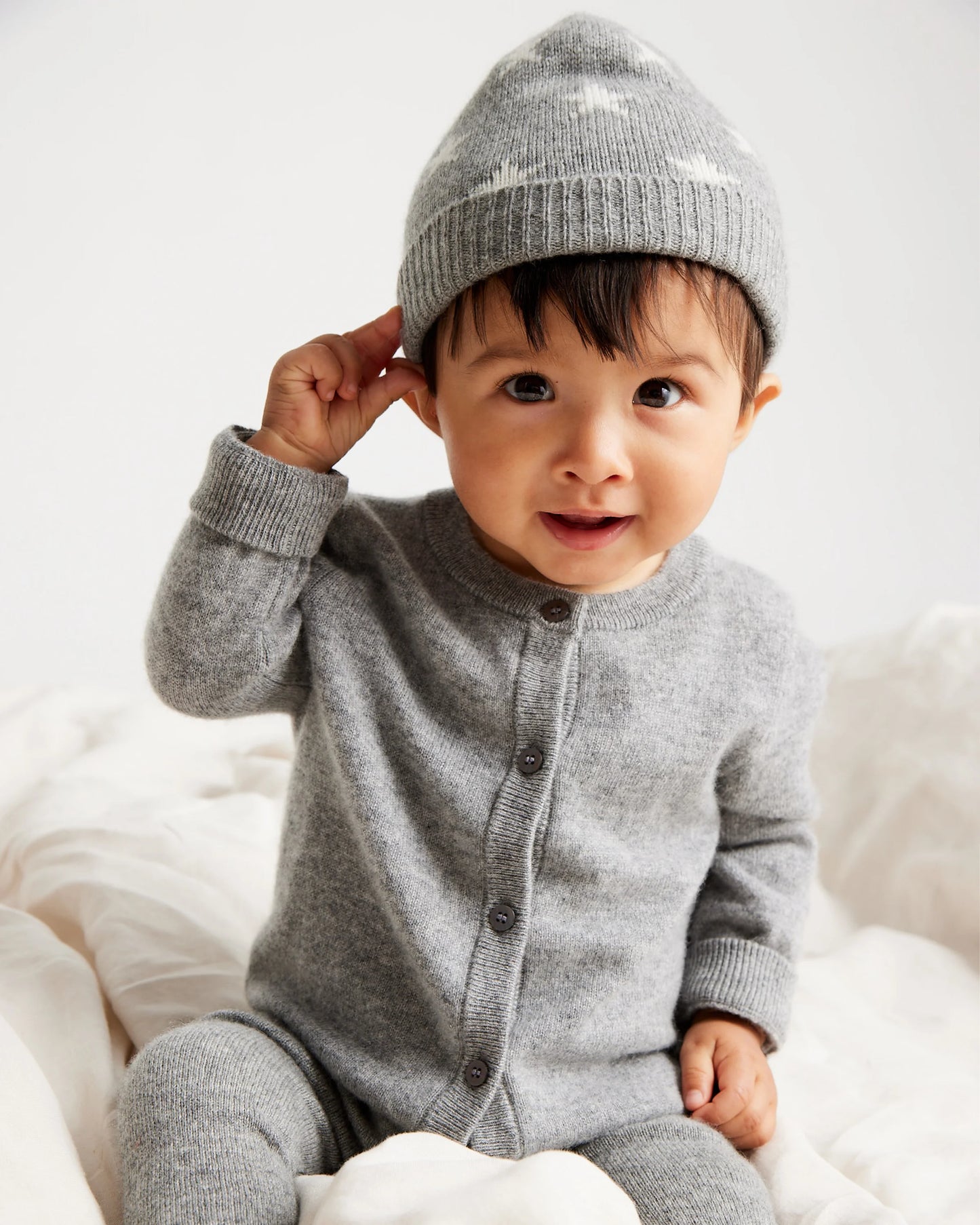 Washable Cashmere Beanie & Bootie Set - 0-6M / Heather Grey