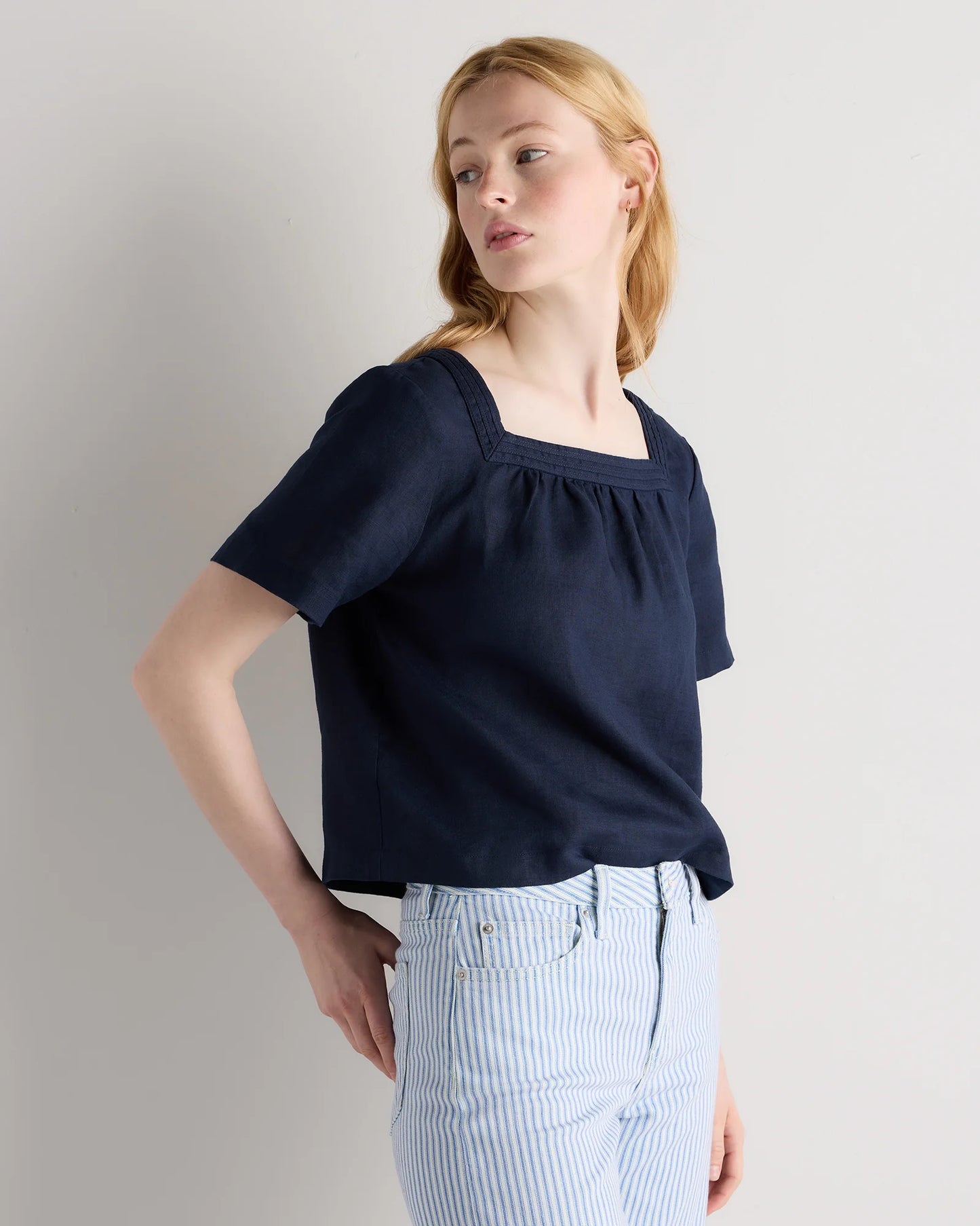 100% European Linen Square Neck Swing Top - XS / Black
