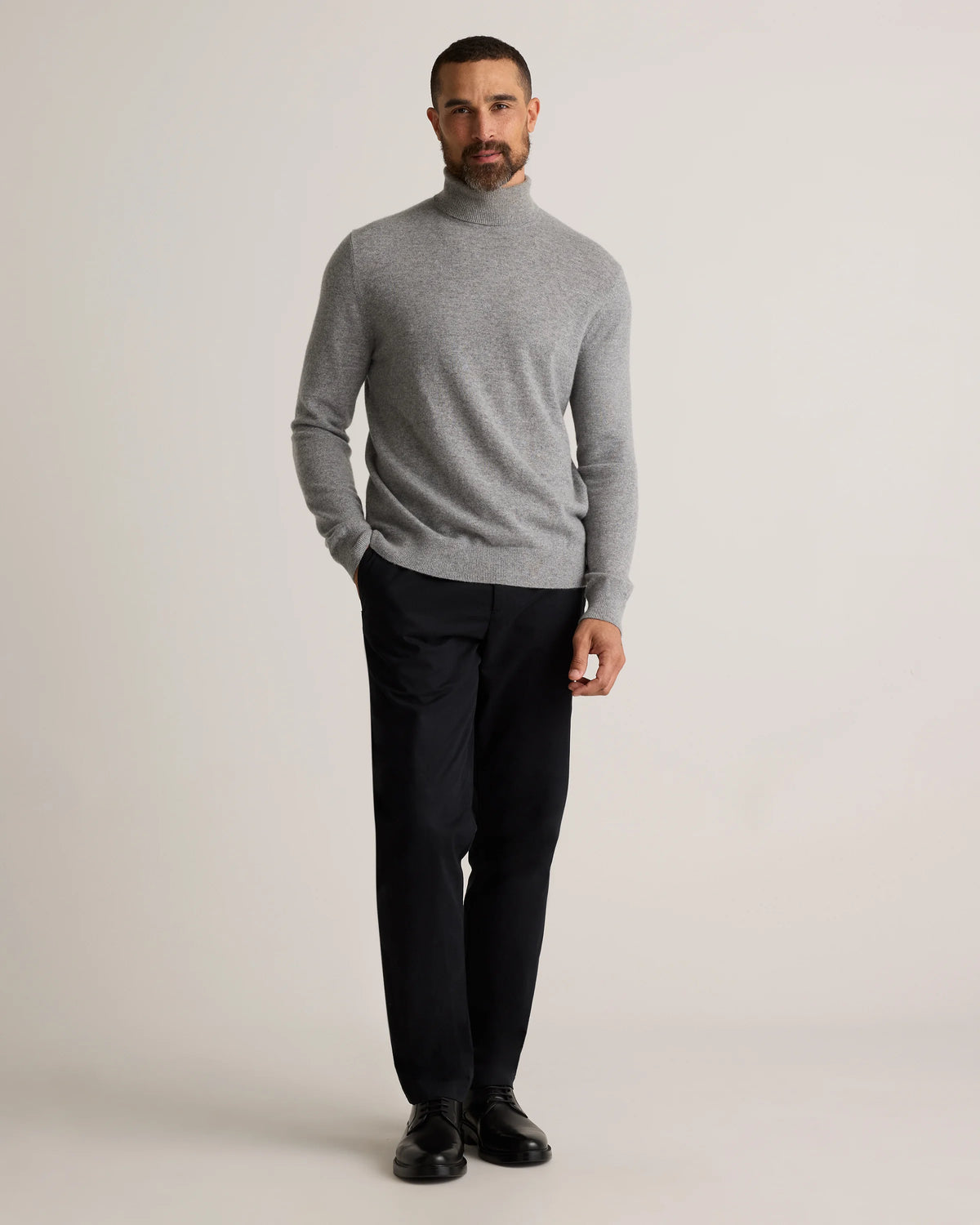 Mongolian Cashmere Turtleneck Sweater - S / Black