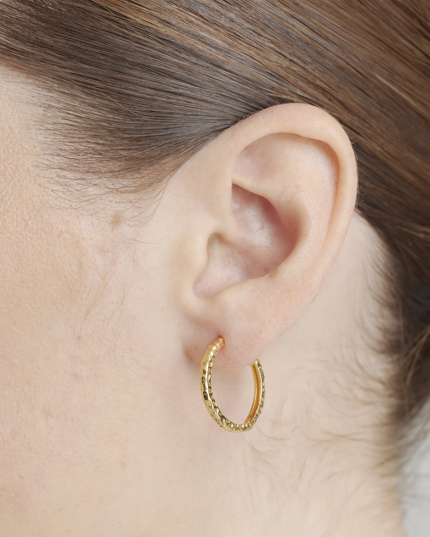 Hammered Nina Medium Hoops - One Size / Gold Vermeil