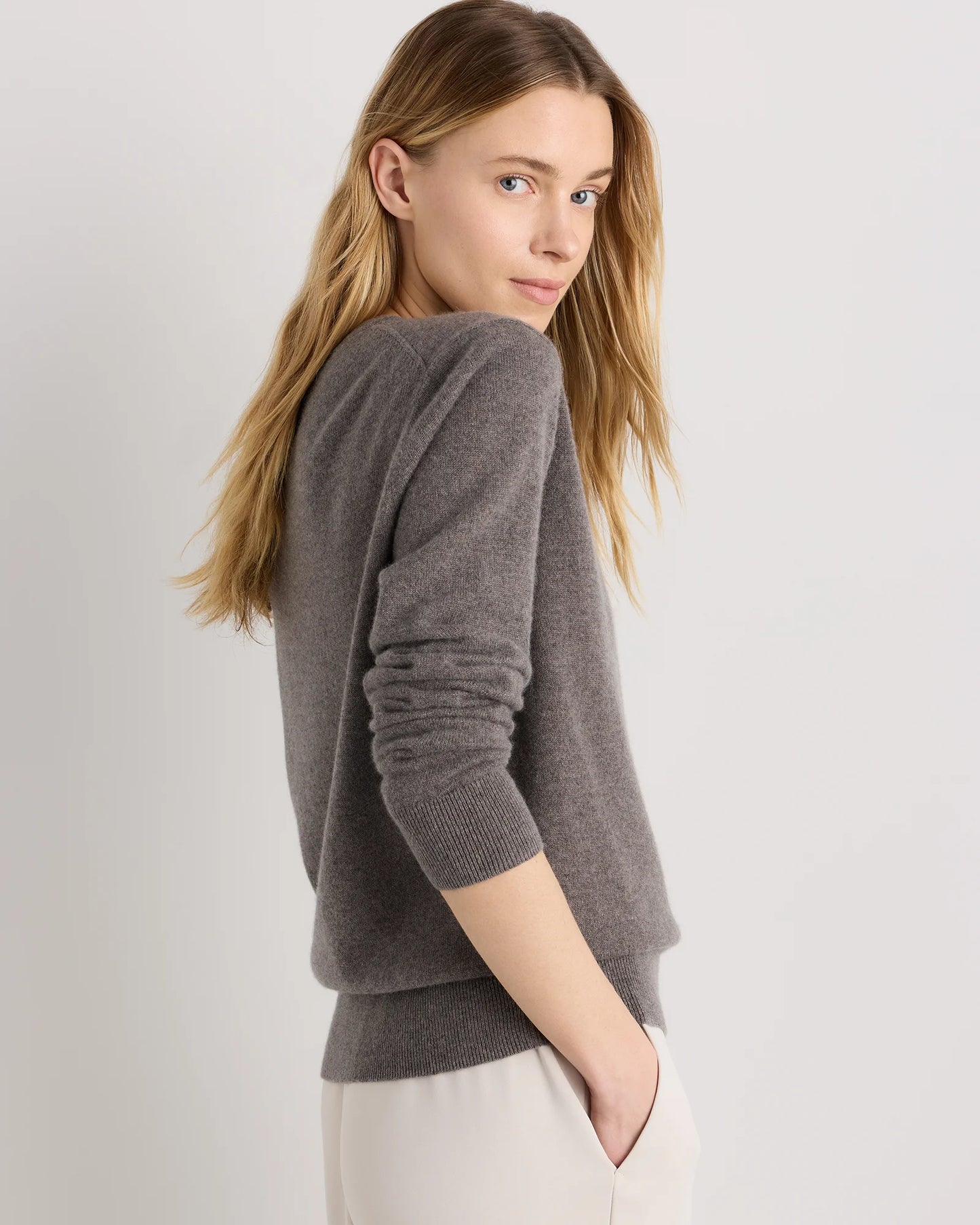 Mongolian Cashmere Crewneck Sweater - XS / Ivory