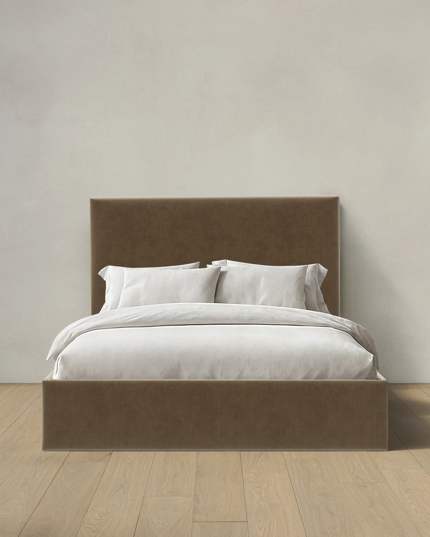 Square Bed in Performance Velvet - Full / Butterscotch