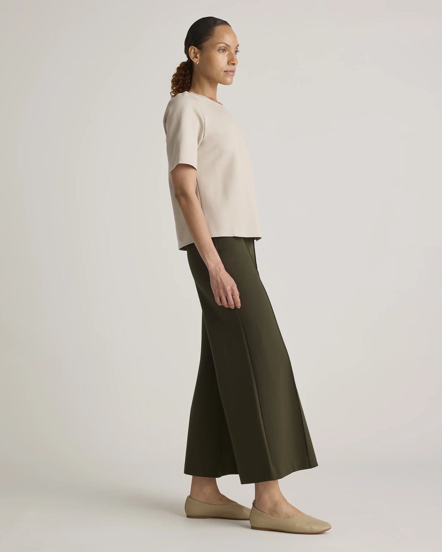 Ultra-Stretch Ponte Short Sleeve Top - XS / Black