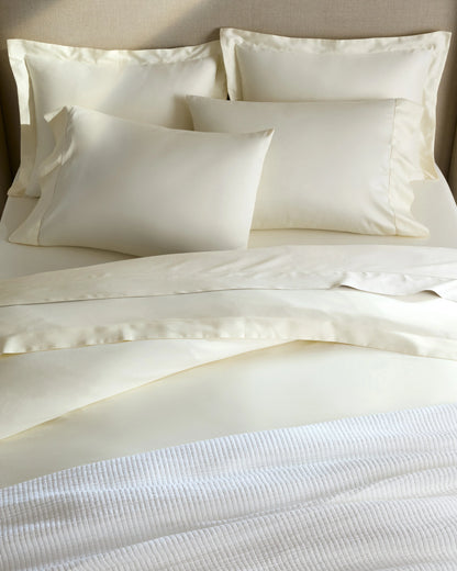 Signature Giza Cotton Sateen Pillowcase Set - Standard / White