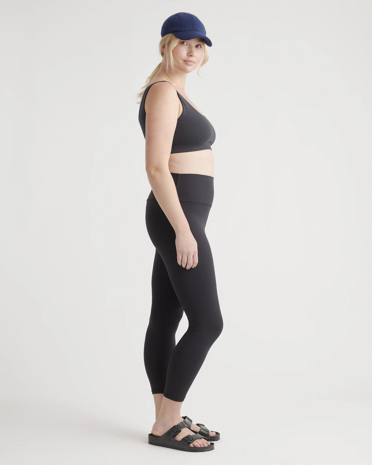 Ultra-Form High-Rise Legging - XS / Black