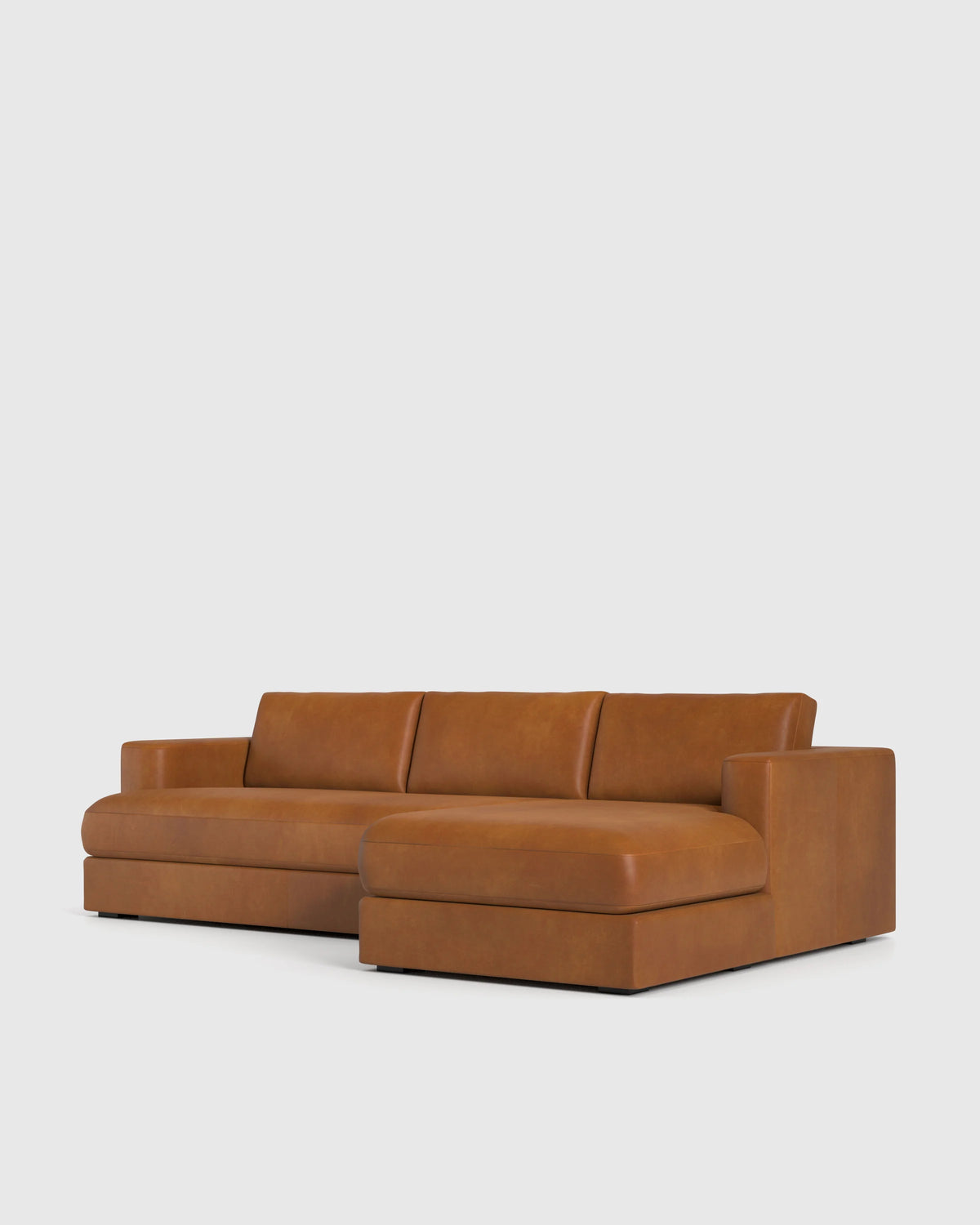 Sierra Curved Arm Chaise Sectional in Leather - Right Arm / Auburn
