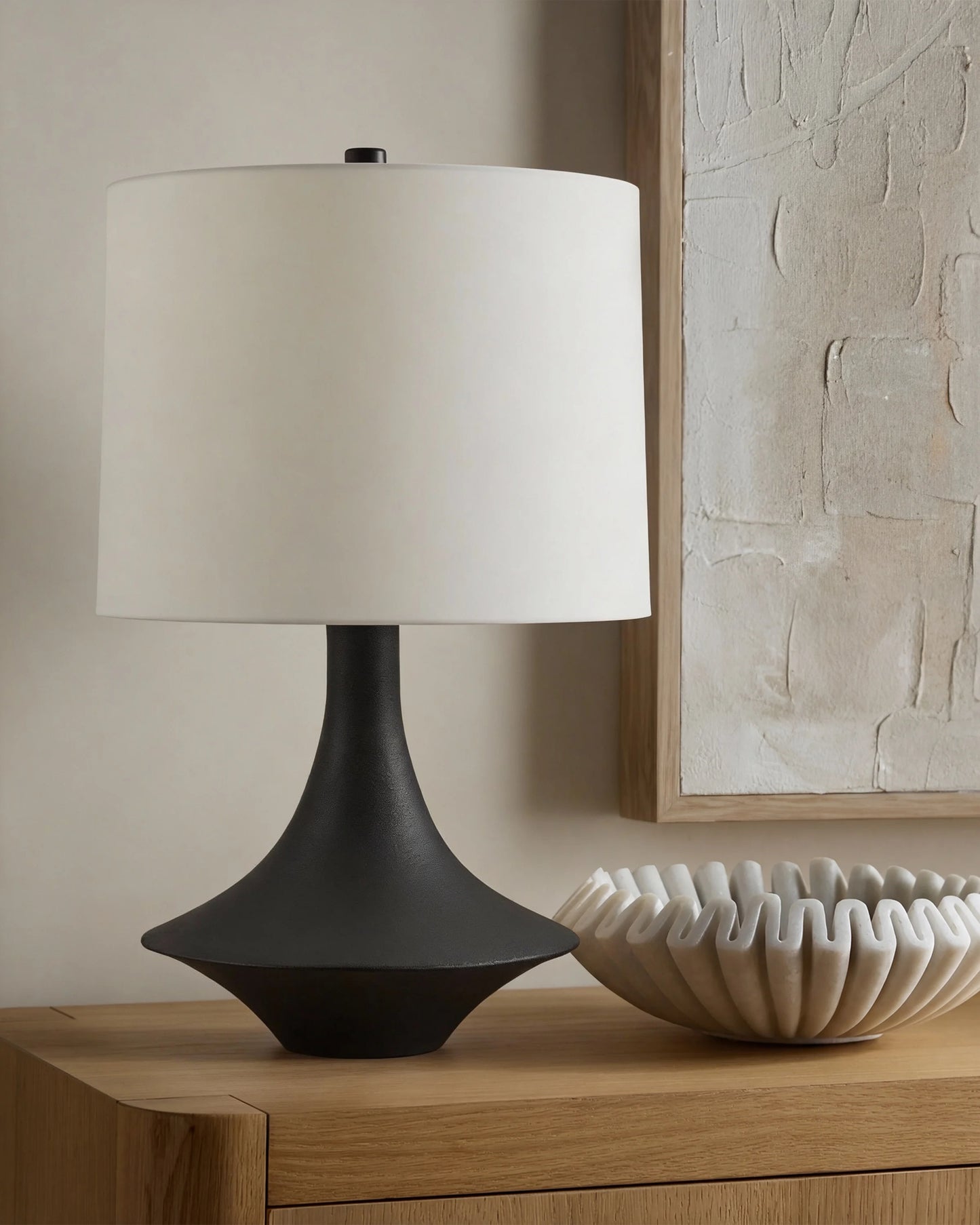 Sculptural Resin Table Lamp - One Size / Speckled White