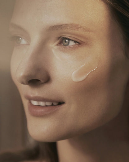 Diamond Extreme Light Texture Creme by Natura Bissé - One Size / No Color