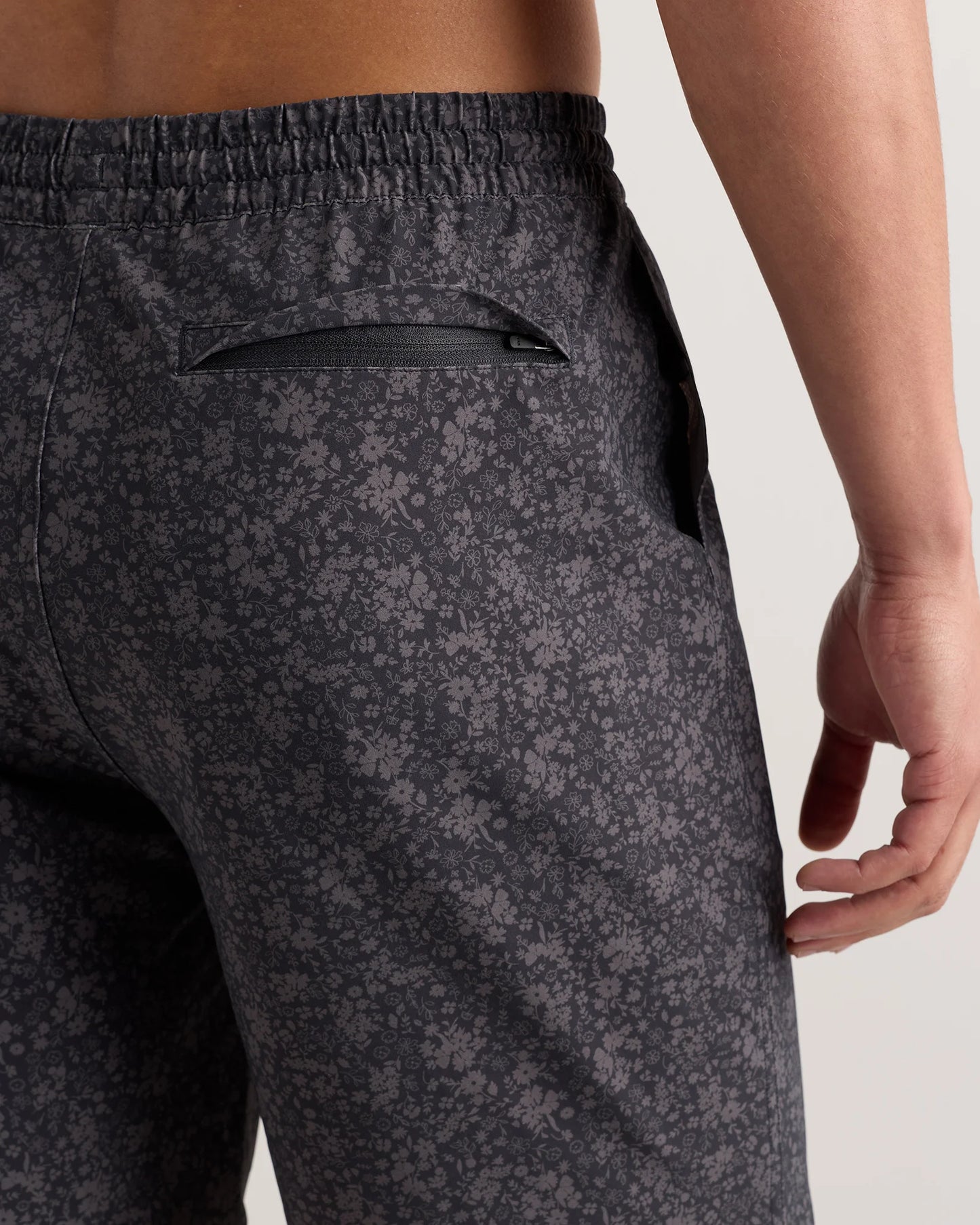 Italian Swim Trunks - 9" - S / Navy Palms