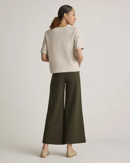 Ultra-Stretch Ponte Short Sleeve Top - XS / Black