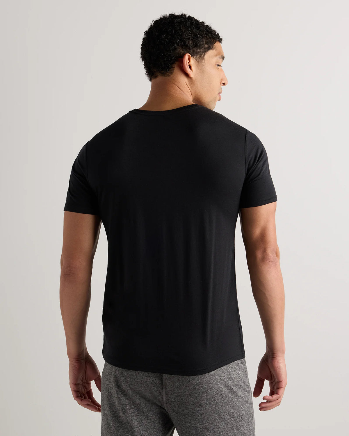 100% Merino Wool All-Season Short Sleeve Base Layer Tee - XS / Charcoal