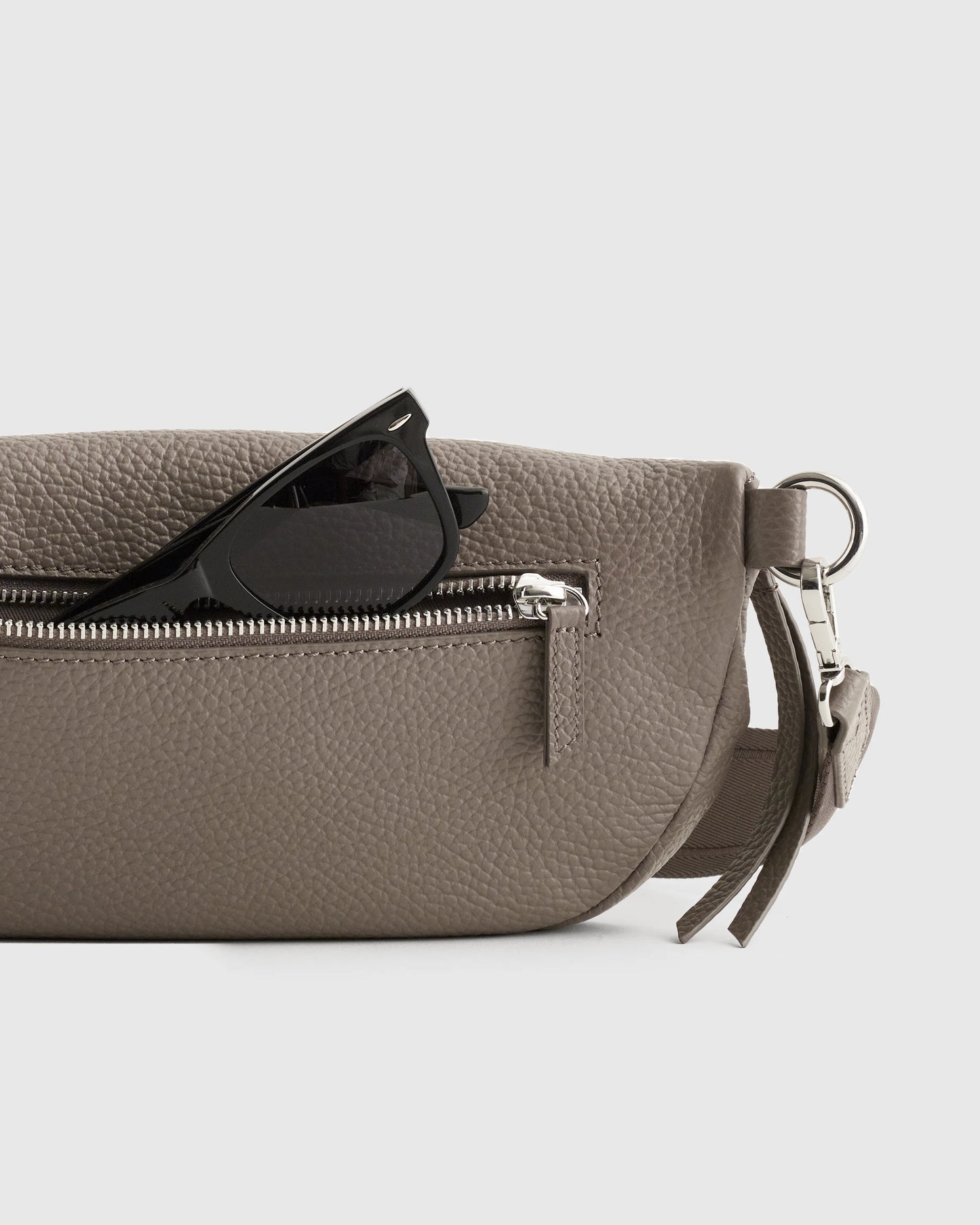Quinn Sling Bag - One Size / Cognac