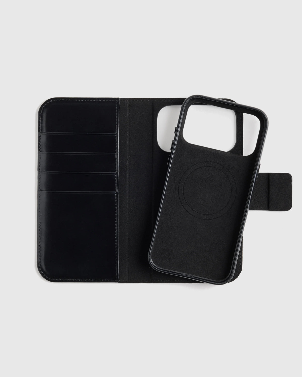 Italian Leather Phone 2-in-1 Folio Case - 17 Pro / Black