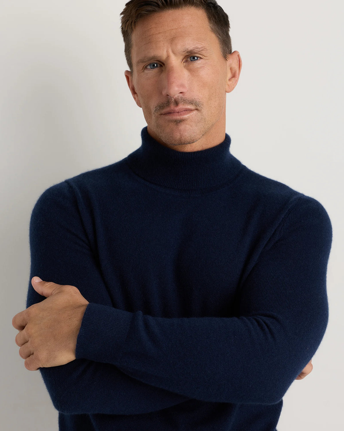 Mongolian Cashmere Turtleneck Sweater - S / Black
