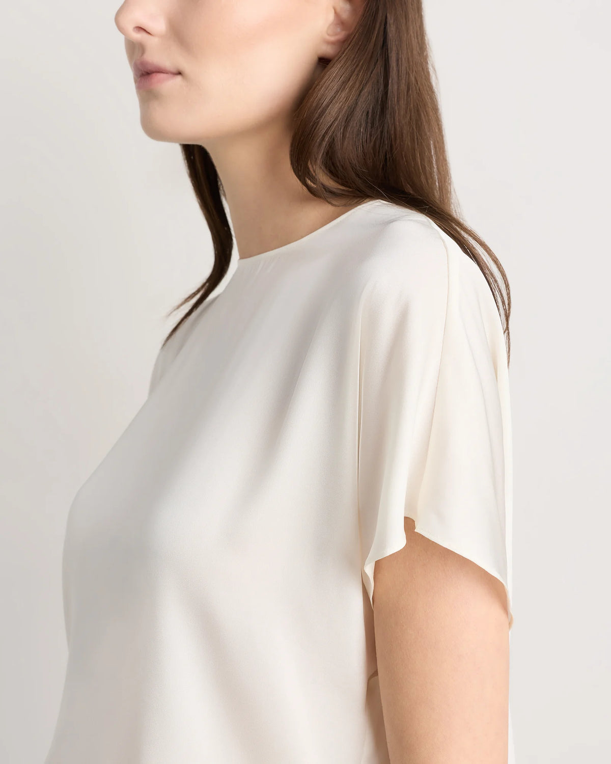 Washable Stretch Silk Split Hem Tee - XS / Ivory