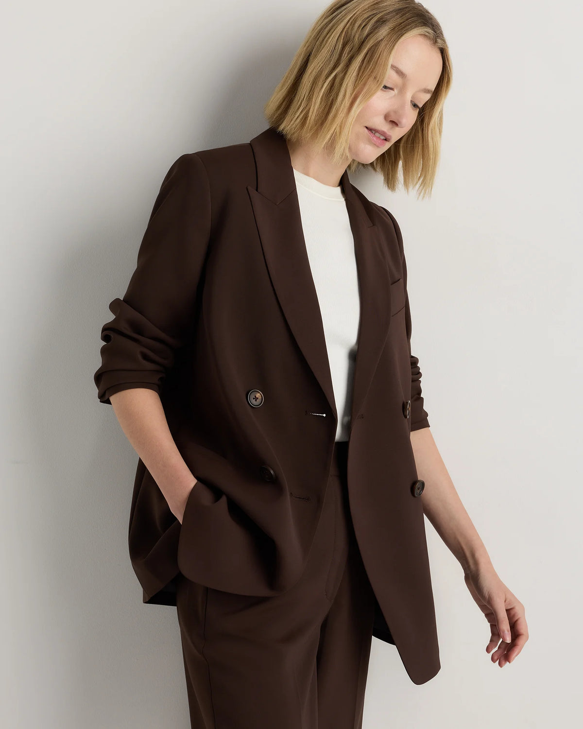 Stretch Crepe Relaxed Double-Breasted Blazer - XS / Sand