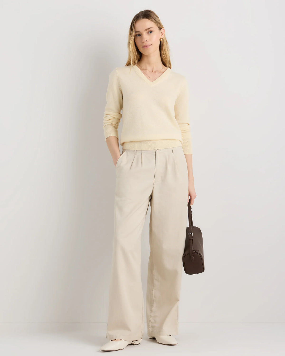 Mongolian Cashmere V-Neck Sweater - XS / Rich Burgundy