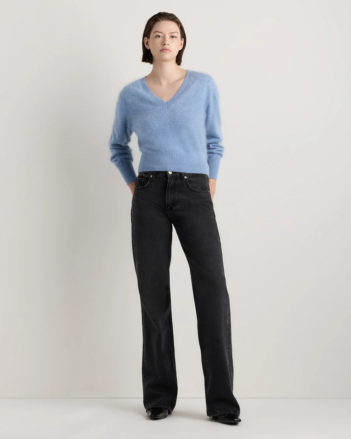 Brushed Cashmere Shrunken V-Neck Sweater - XS / Heather Grey