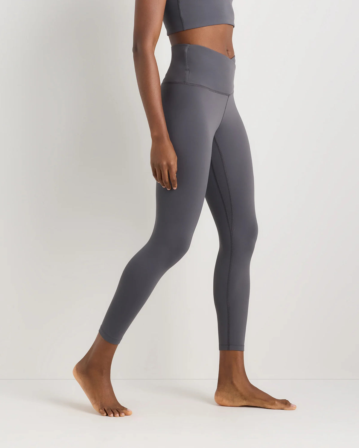 Ultra-Form High-Rise Crossover Legging - XS / Dark Coal
