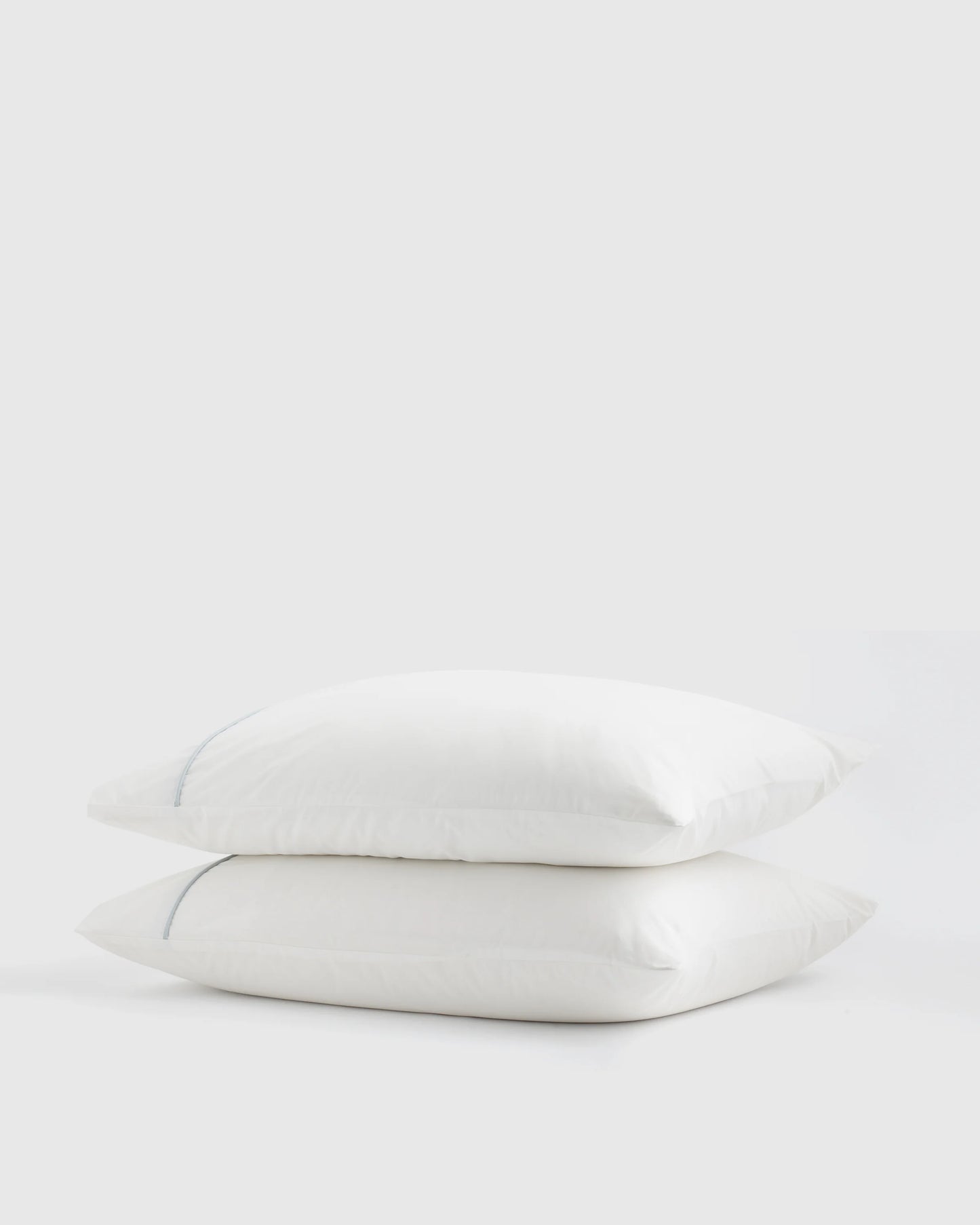 Classic Organic Percale Piped Pillowcase Set - Standard / White/Light Grey