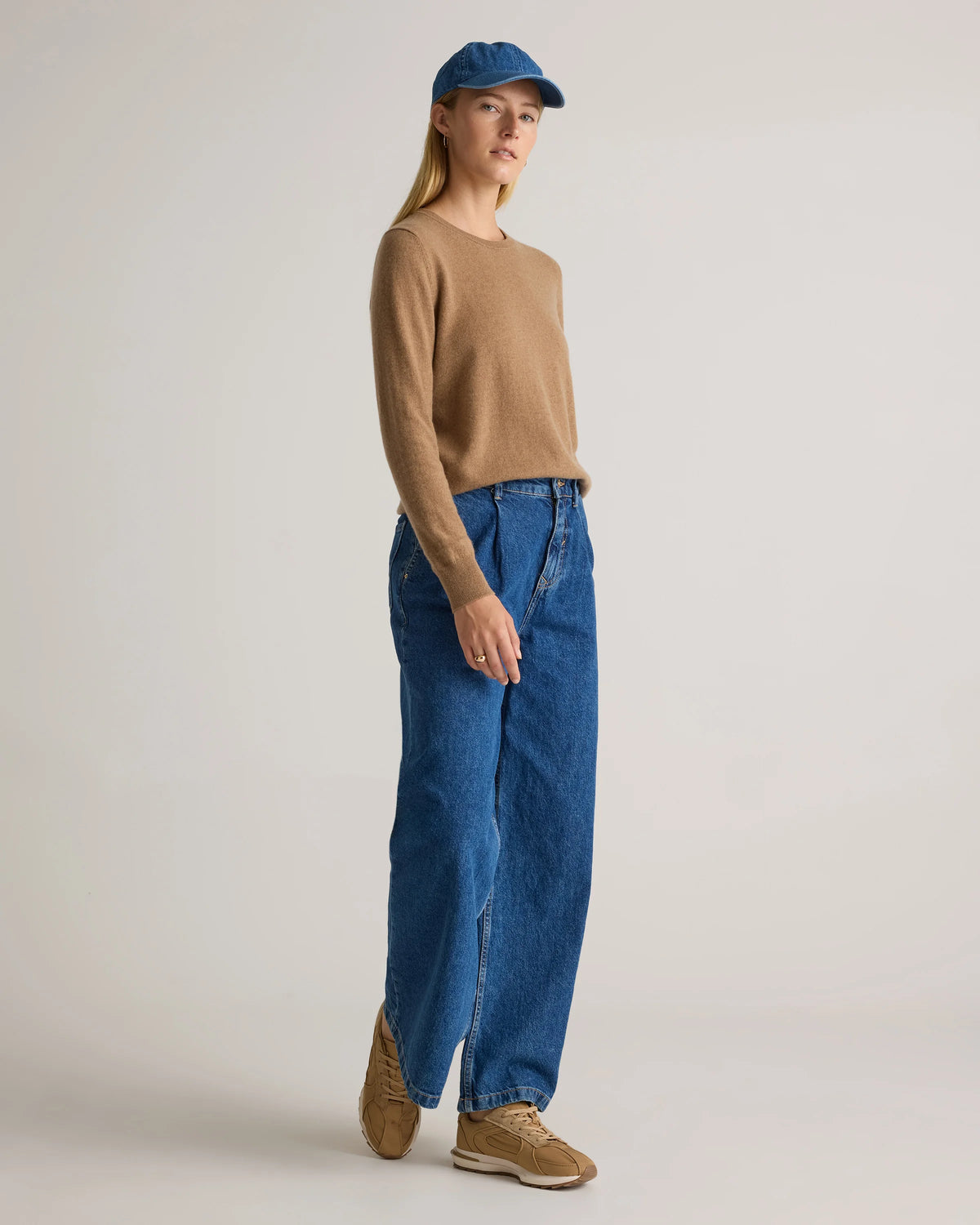 Mongolian Cashmere Crewneck Sweater - XS / Ivory