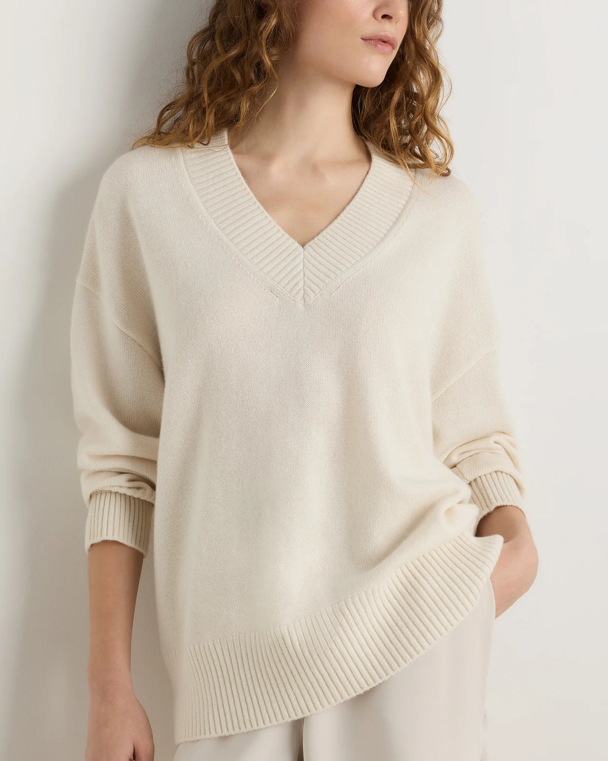 Mongolian Cashmere Oversized V-Neck Sweater - XS / Elk Brown